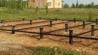 Установка и монтаж - винтовые сваи в Алапаевске для свайного фундамента дома. Цена от 2086 руб - видео закручивание
